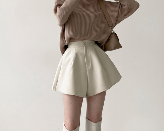Retro High Waisted Pleated Shorts, A-Line Wide Leg, Black Polyester Summer Bottoms
